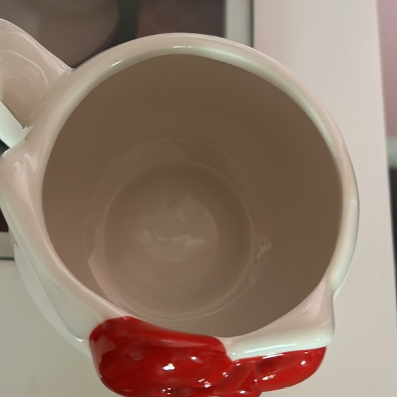 Hello Kitty Mug - Picture 2 of 3